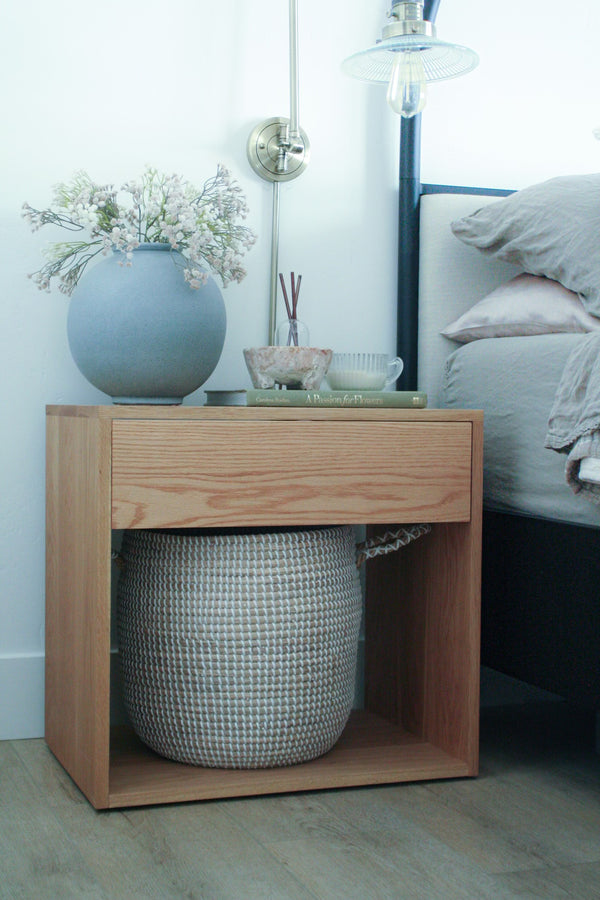 Lyx End Table